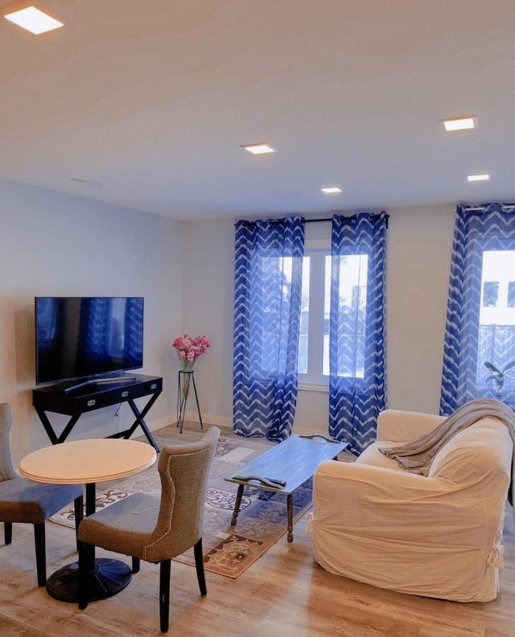 Elegant Garden Suite&2Mins Bus Station Close Lrt& Free Parking YYC 외부 사진